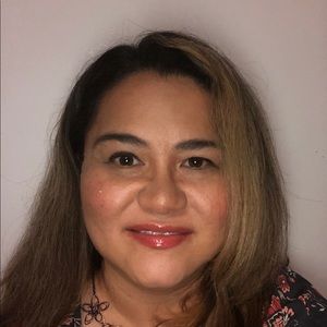 Meet your Posher, Lorelie